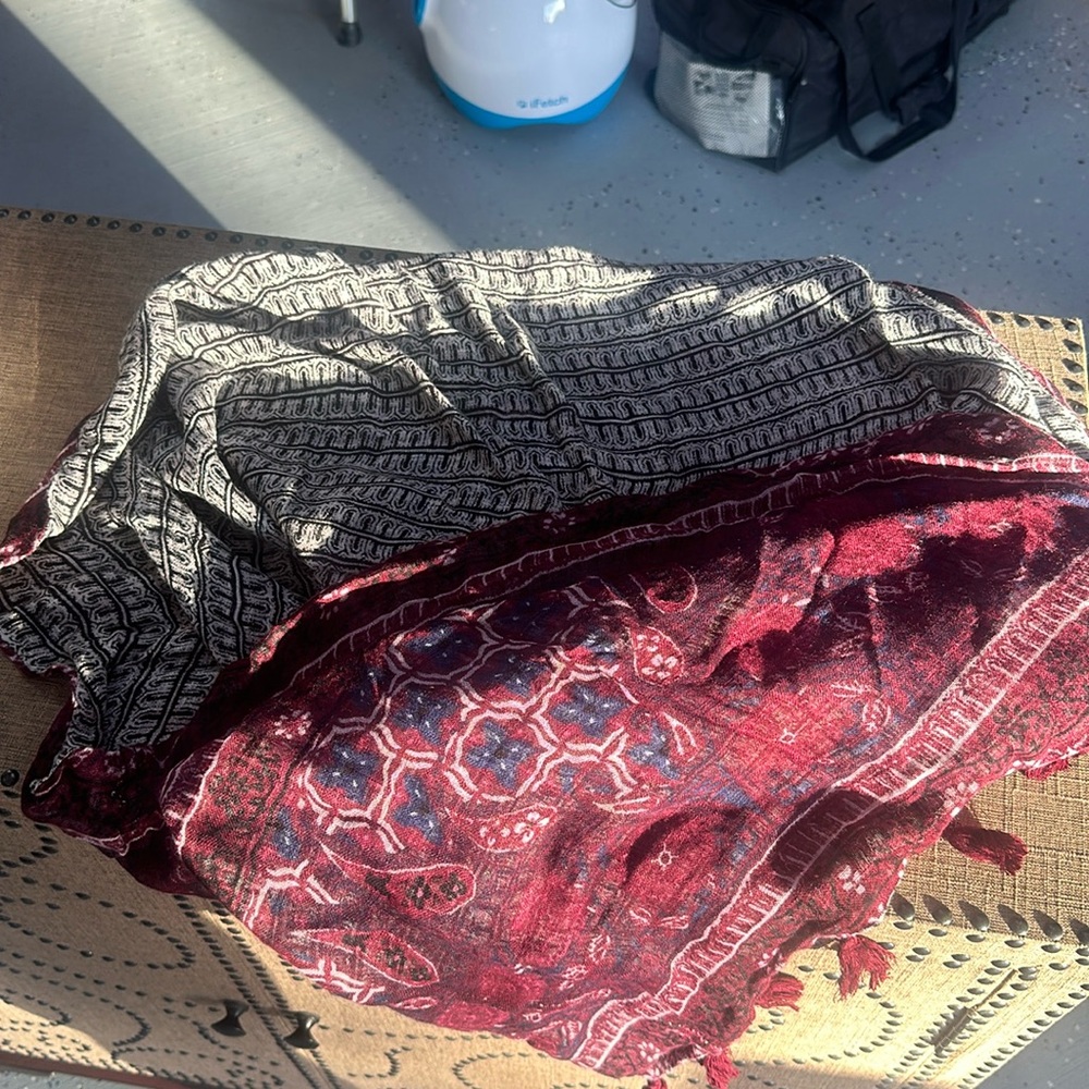Stella & Dot reversible, infinity scarf